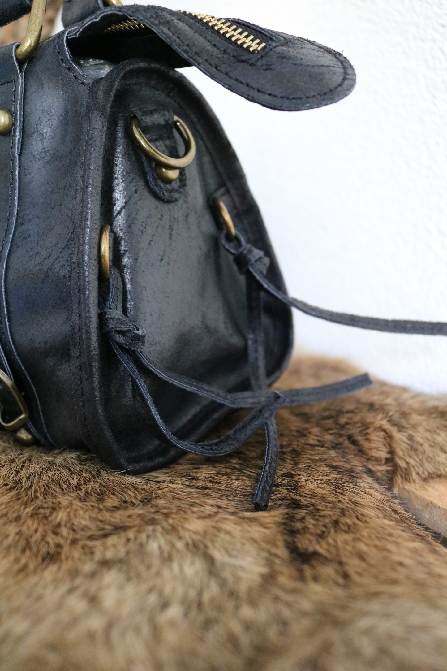 hand-/schouder-/crossbody tas van leer