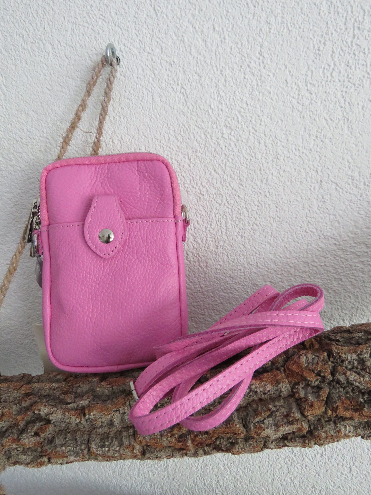 schouder/telefoontasje van Charm (leer)