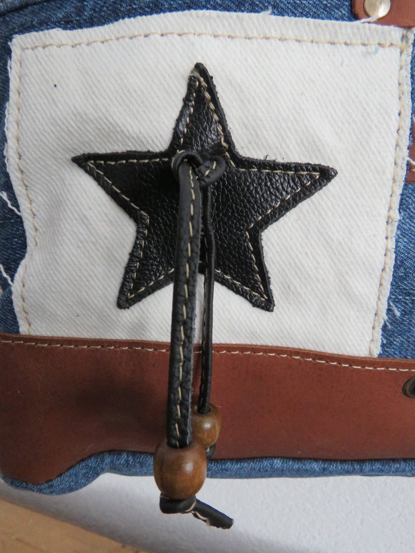 schoudertas van Myra Bag  (canvas/spijkerstof/leer)