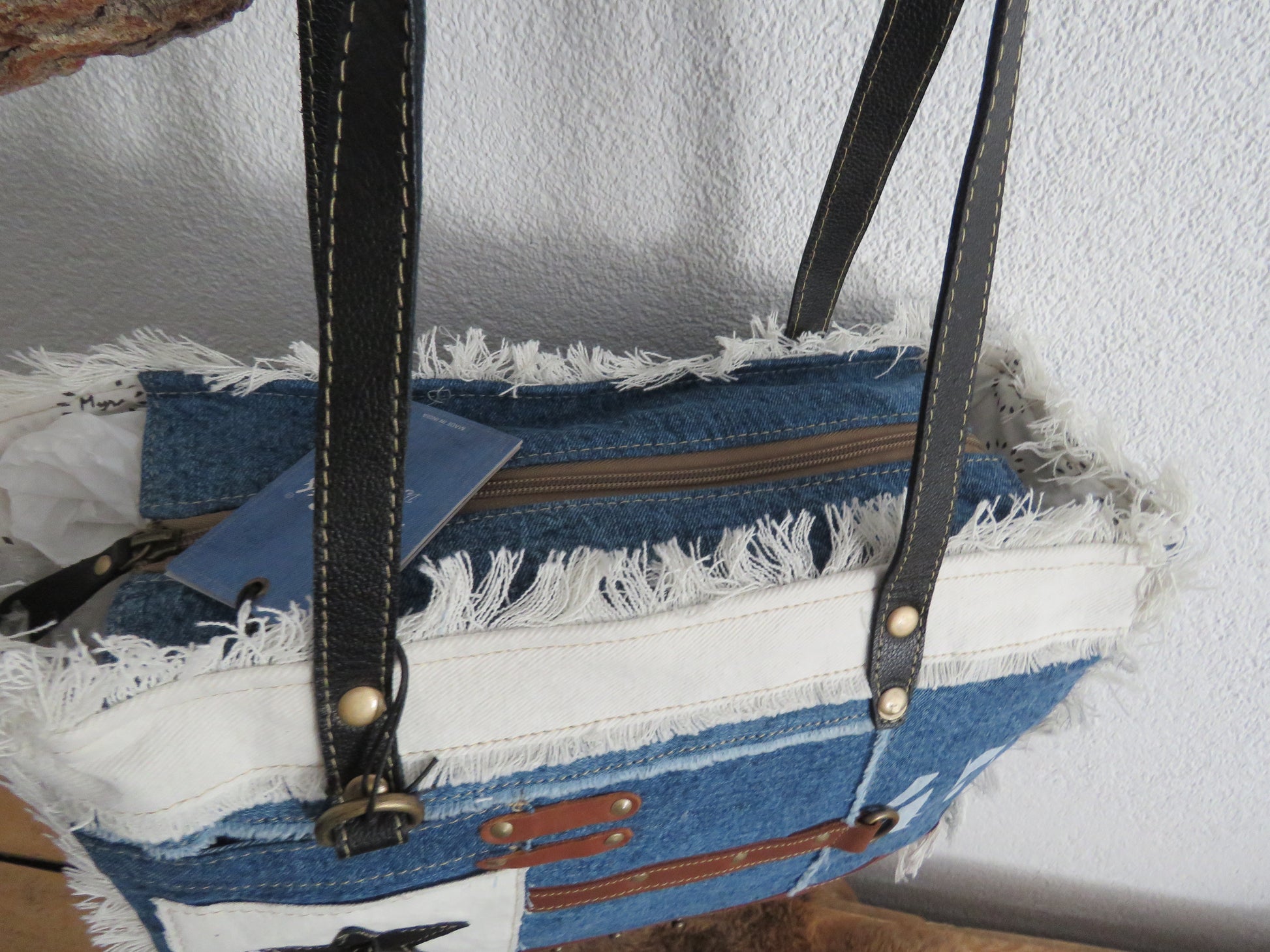 schoudertas van Myra Bag  (canvas/spijkerstof/leer)